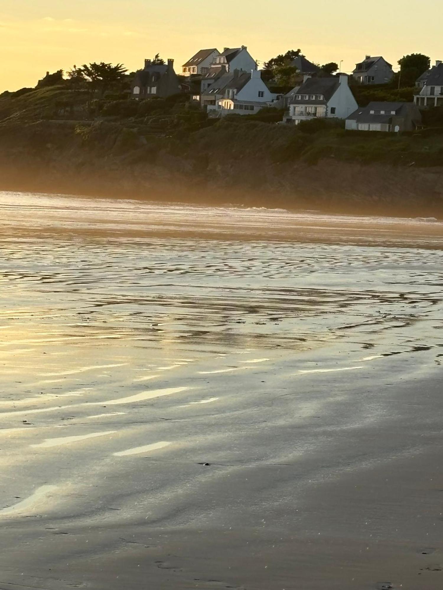 Jolie Maison De Campagne A 2Km De La Mer Plomodiern ภายนอก รูปภาพ